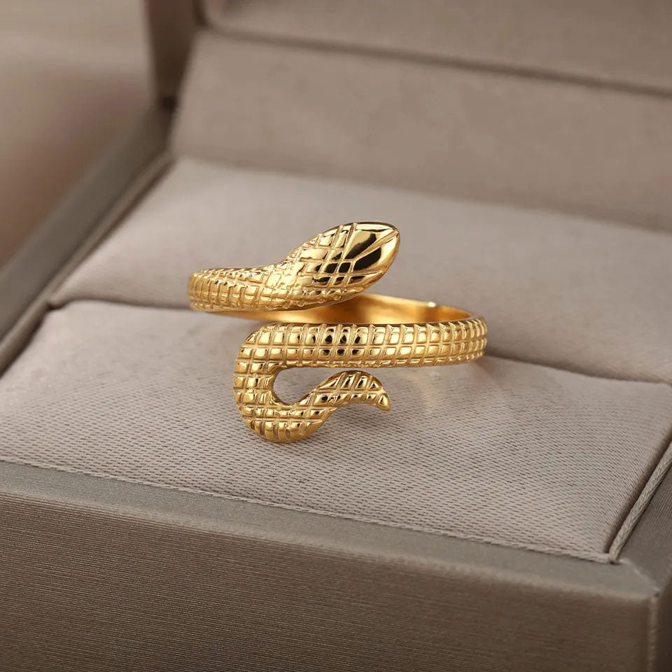 Clara | 18K Gold Ring