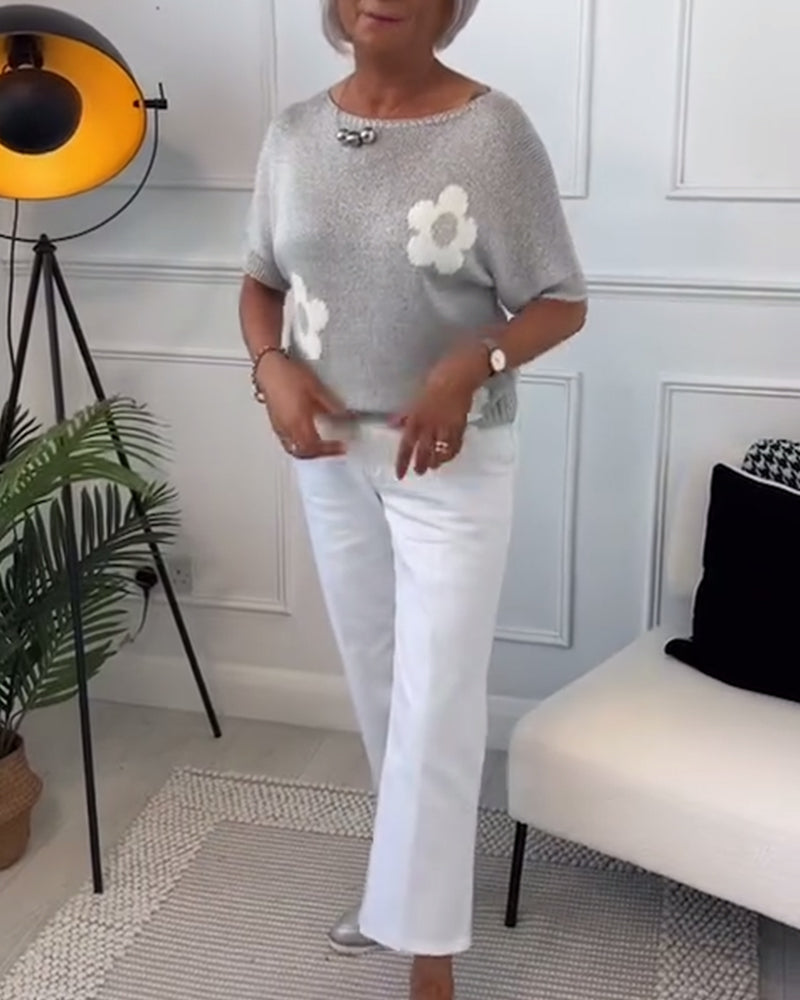 Daisy | Fijngebreide trui met bloemendetail