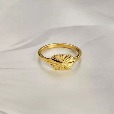 Clara | Sunray Ring 18K Gold