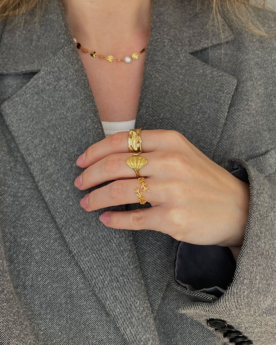 Clara | Big Ring 18K Gold